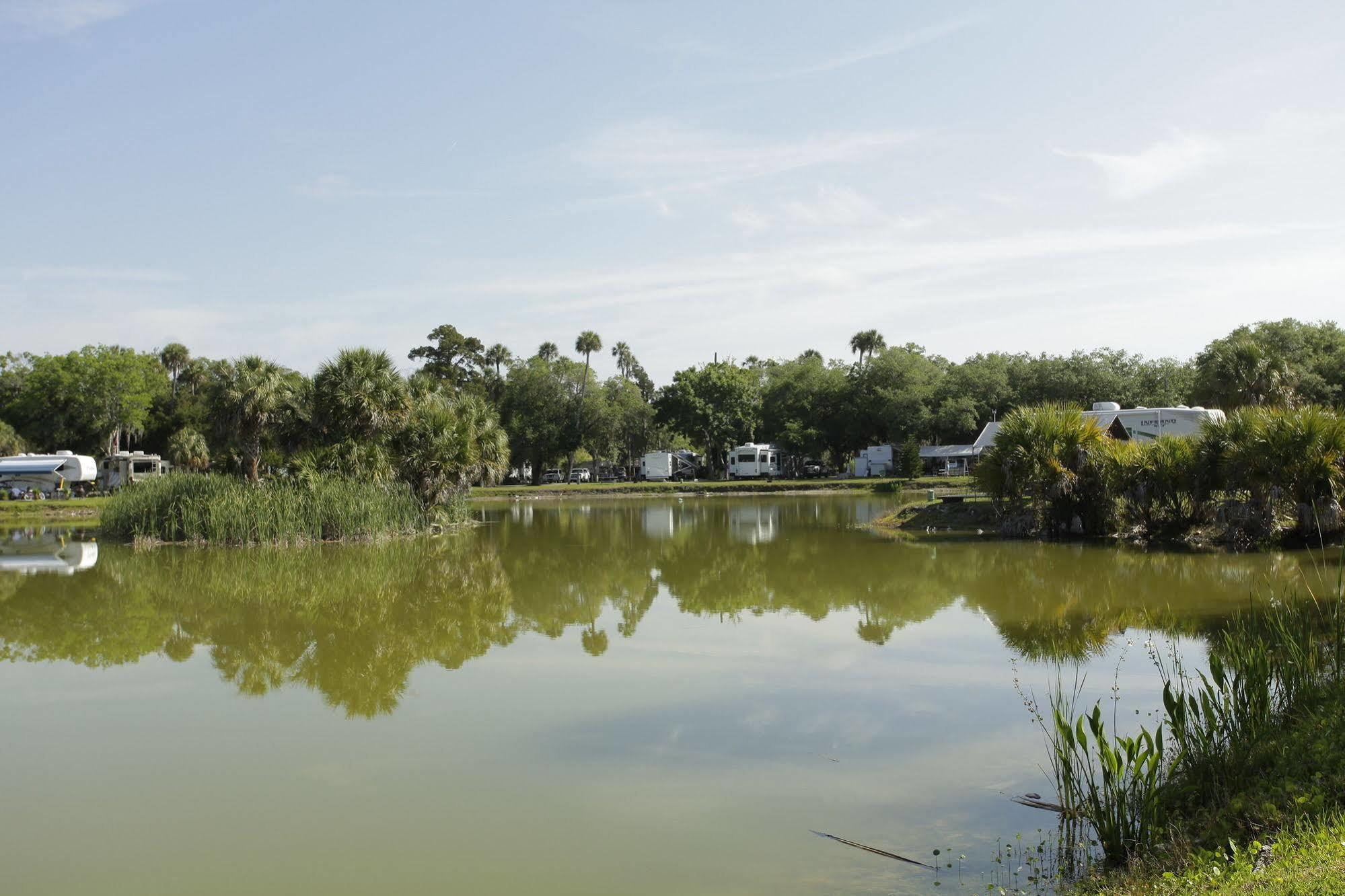 Crystal Isles Rv Resort Crystal River Dış mekan fotoğraf